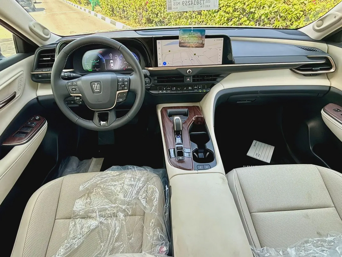 Toyota Crown Platinum 2026 - GCC Specs - Brand New-6-6