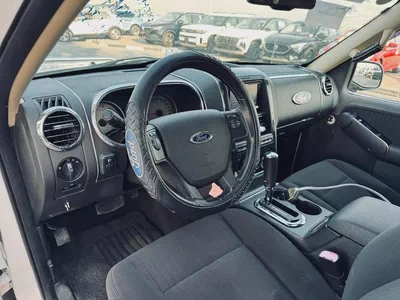 FORD EXPLORER | XLT | 2010 | ONLY : 88622 KM | JAPAN IMPORT | CLEAN TITLE-9