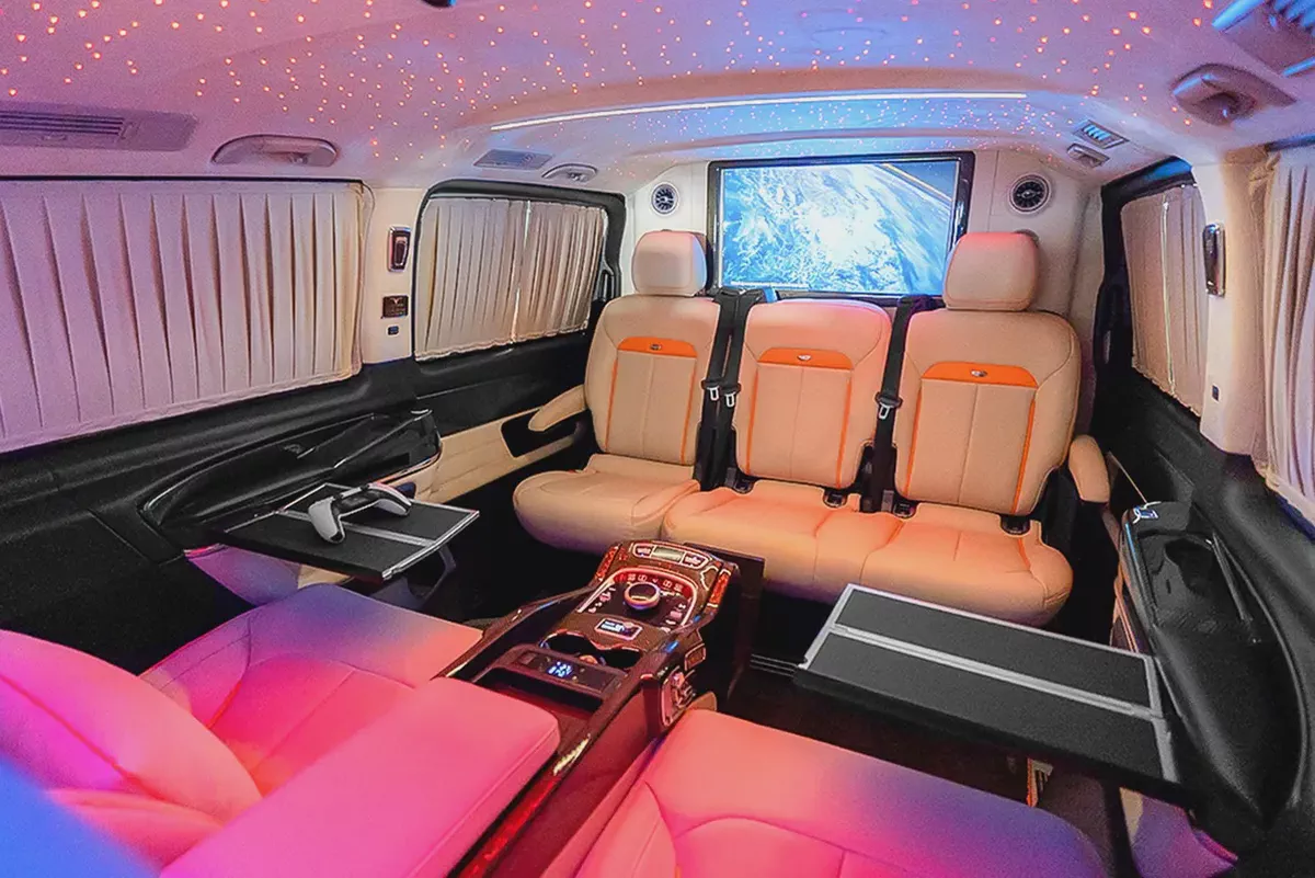 AED 10,692 / 60 months | 0% DP | 2025 MERCEDES BENZ V- 300 / Mercedes Benz Warranty-10-10