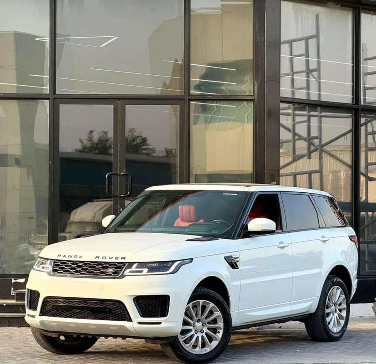 Land Rover Range Rover Sport HSE DYNAMIC