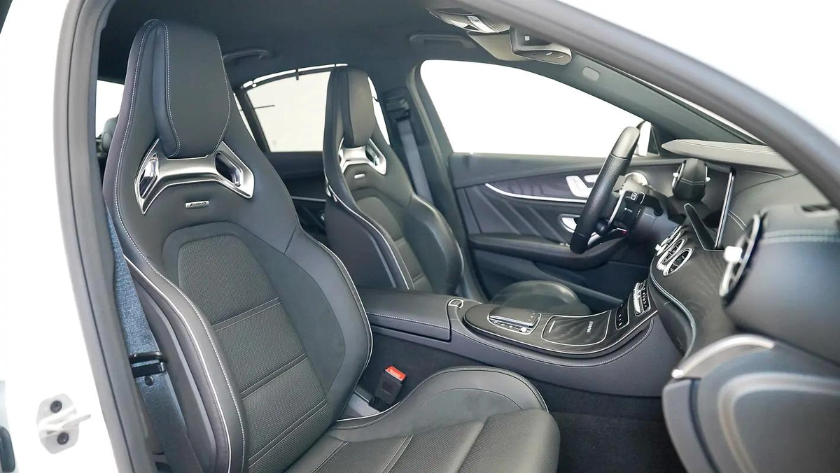 UAEs Very Best Example | 2 Years Free Servicing | AED 5,103 Per Month-4-4
