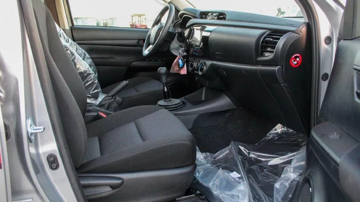 Toyota Hilux SGLX HILUX 2.4L MT DIESEL P.WINDO 2024-13-0