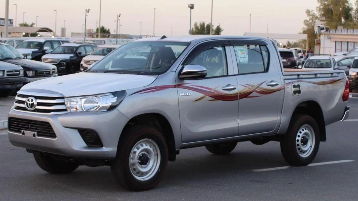Toyota Hilux SGLX HILUX 2.4L MT DIESEL P.WINDO 2024