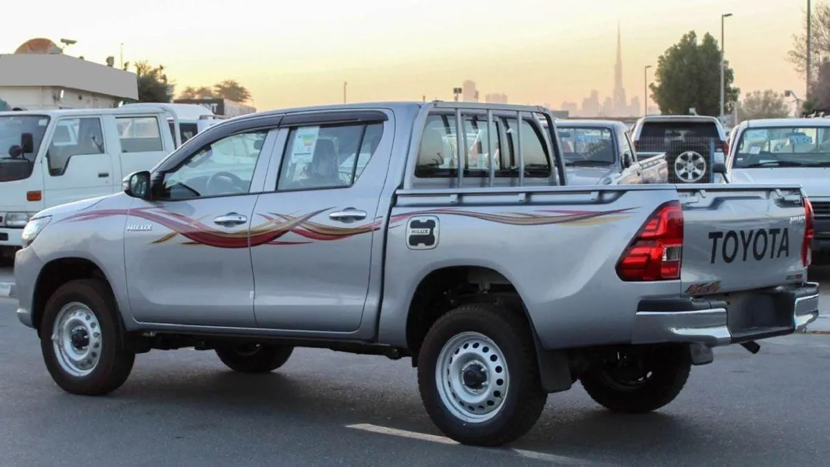 Toyota Hilux SGLX HILUX 2.4L MT DIESEL P.WINDO 2024-6-0