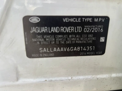 Land Rover LR4 HSE 2016 - GCC Specs - Excellent Condition-9