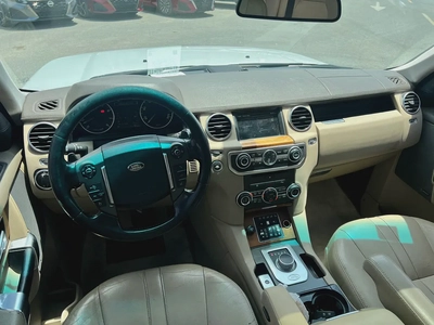 Land Rover LR4 HSE 2016 - GCC Specs - Excellent Condition-10