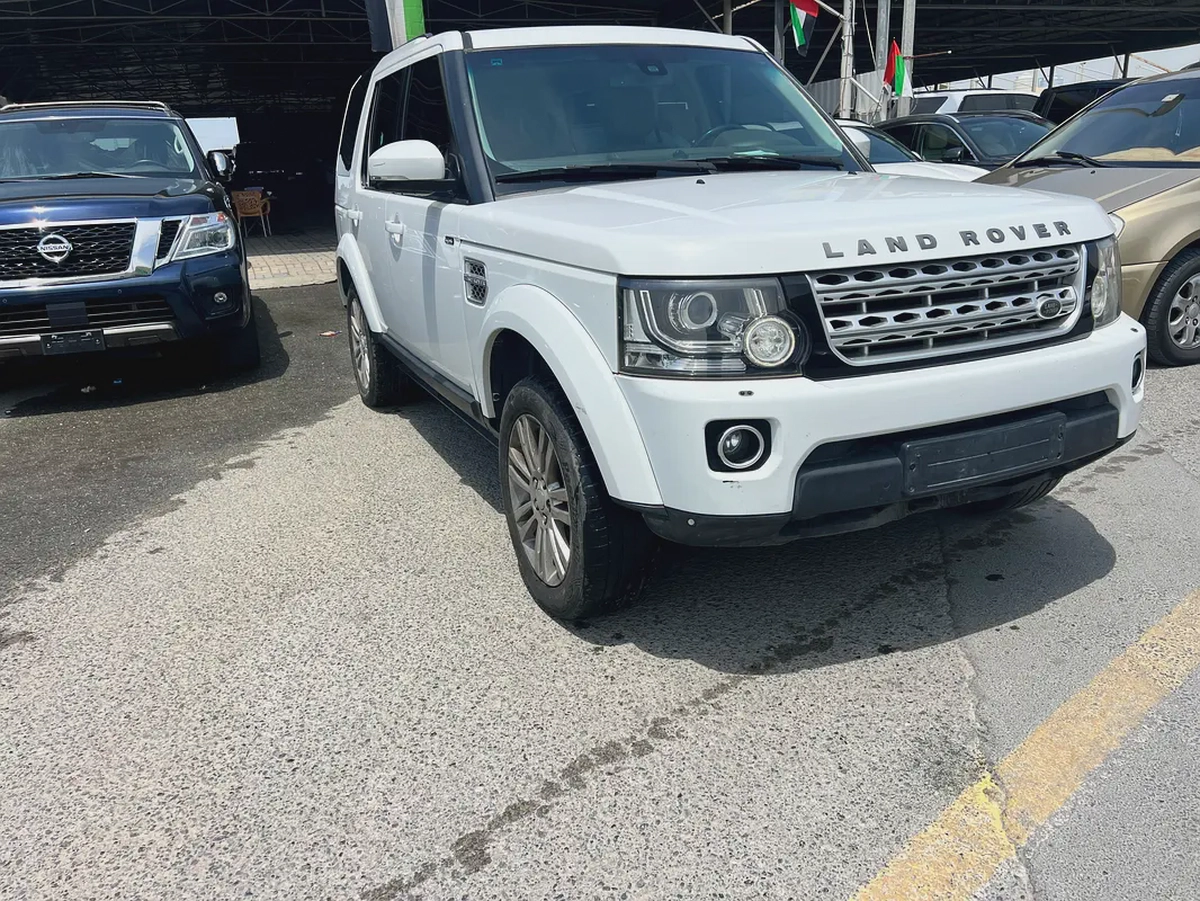 Land Rover LR4 HSE 2016 - GCC Specs - Excellent Condition-2-2