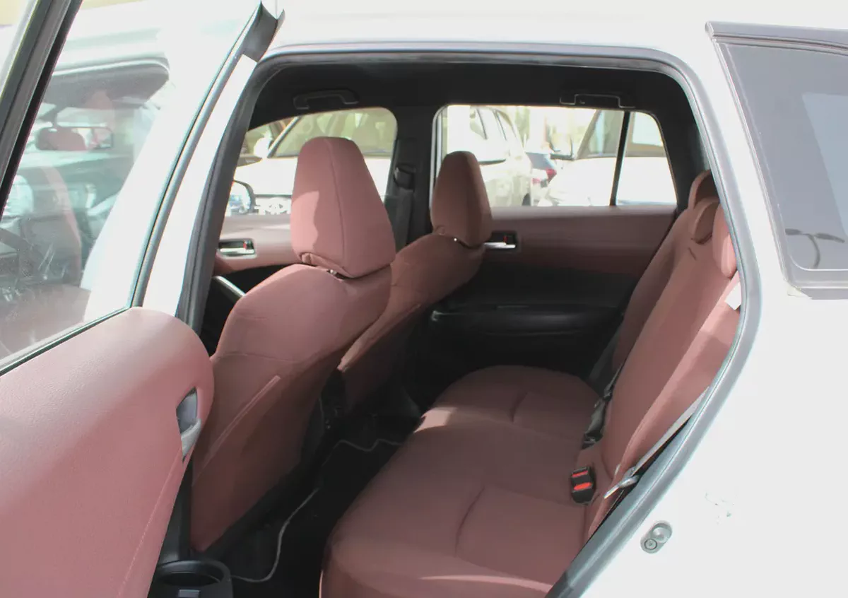 2024 Toyota Corolla Cross XL GCC Specs-8-8