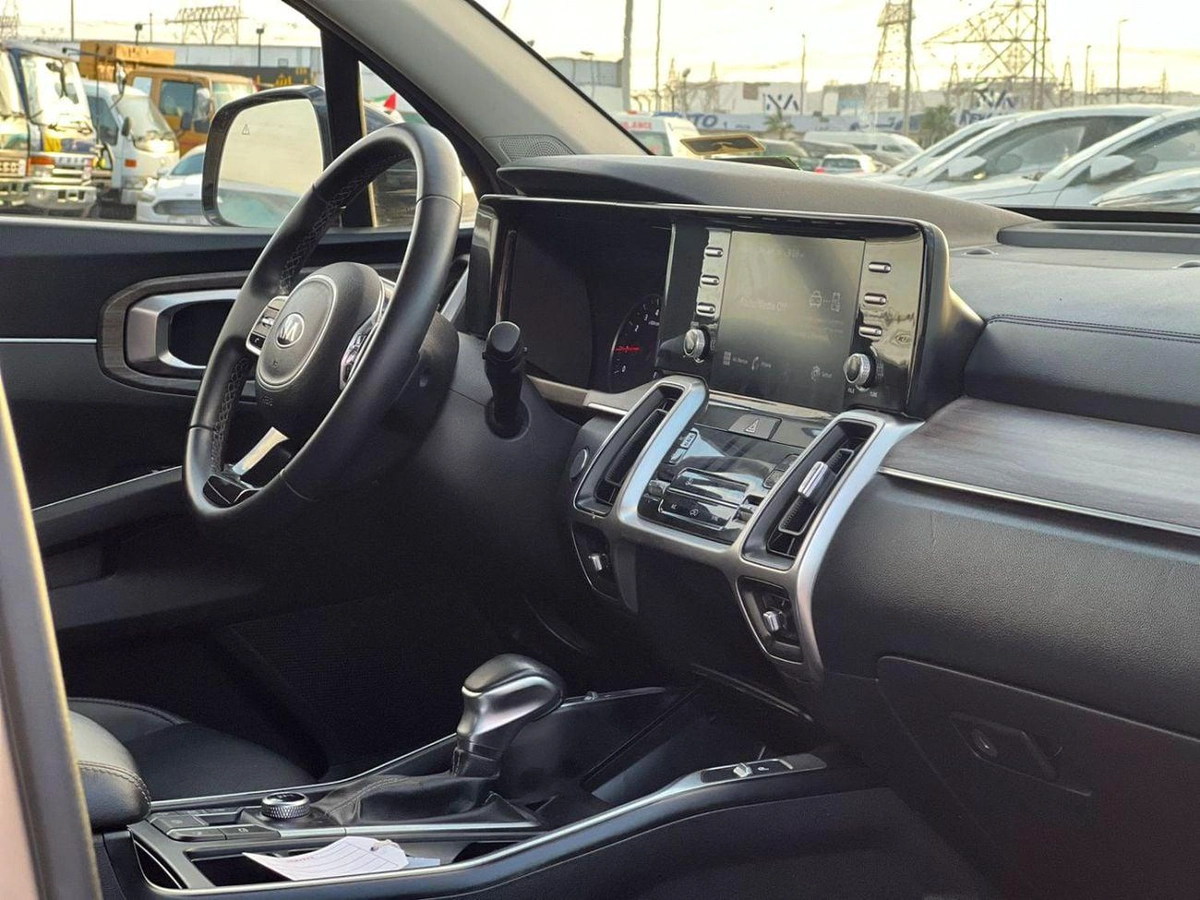 Kia Sorento 2021 KIA SORENTO EX - 2.5L V4 - Rear Camera & Sensor 4x4 - Leather Seats With Electric - Auto Trunk-12-0