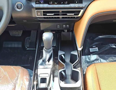 Toyota Camry GLE 2.5L PETROL V4 || RADAR | PANORAMIC ROOF | LEATHER WITH PWR SEATS (CODE # CGLER)-19