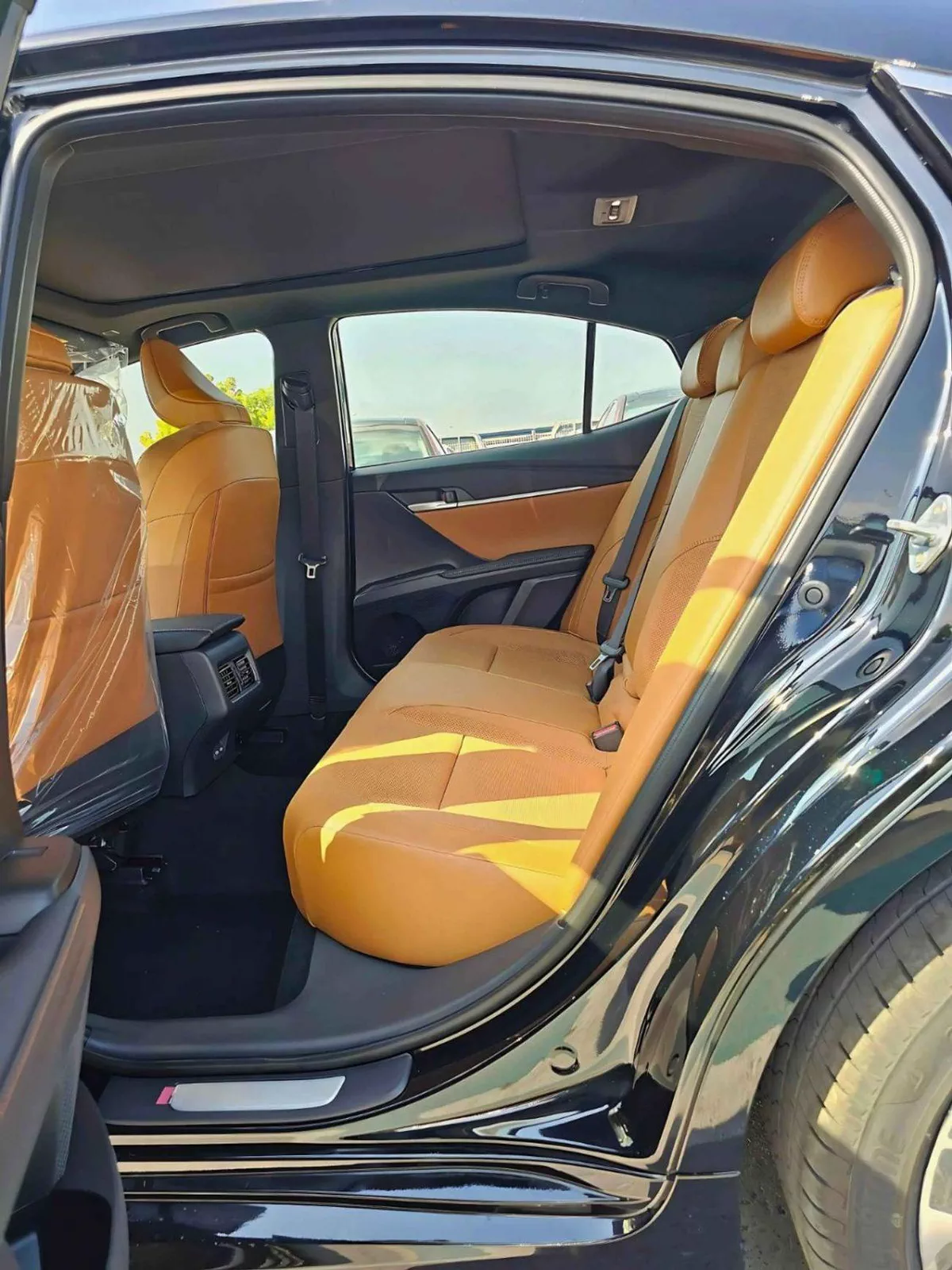 Toyota Camry GLE 2.5L PETROL V4 || RADAR | PANORAMIC ROOF | LEATHER WITH PWR SEATS (CODE # CGLER)-13-0