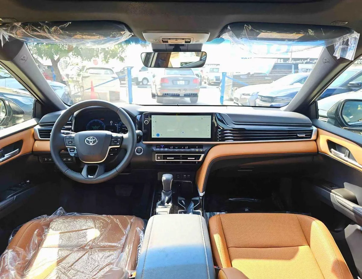 Toyota Camry GLE 2.5L PETROL V4 || RADAR | PANORAMIC ROOF | LEATHER WITH PWR SEATS (CODE # CGLER)-15-0