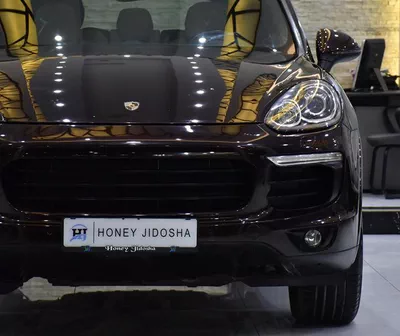 Porsche Cayenne ( 2018 Model ) in Brown Color American Specs-7
