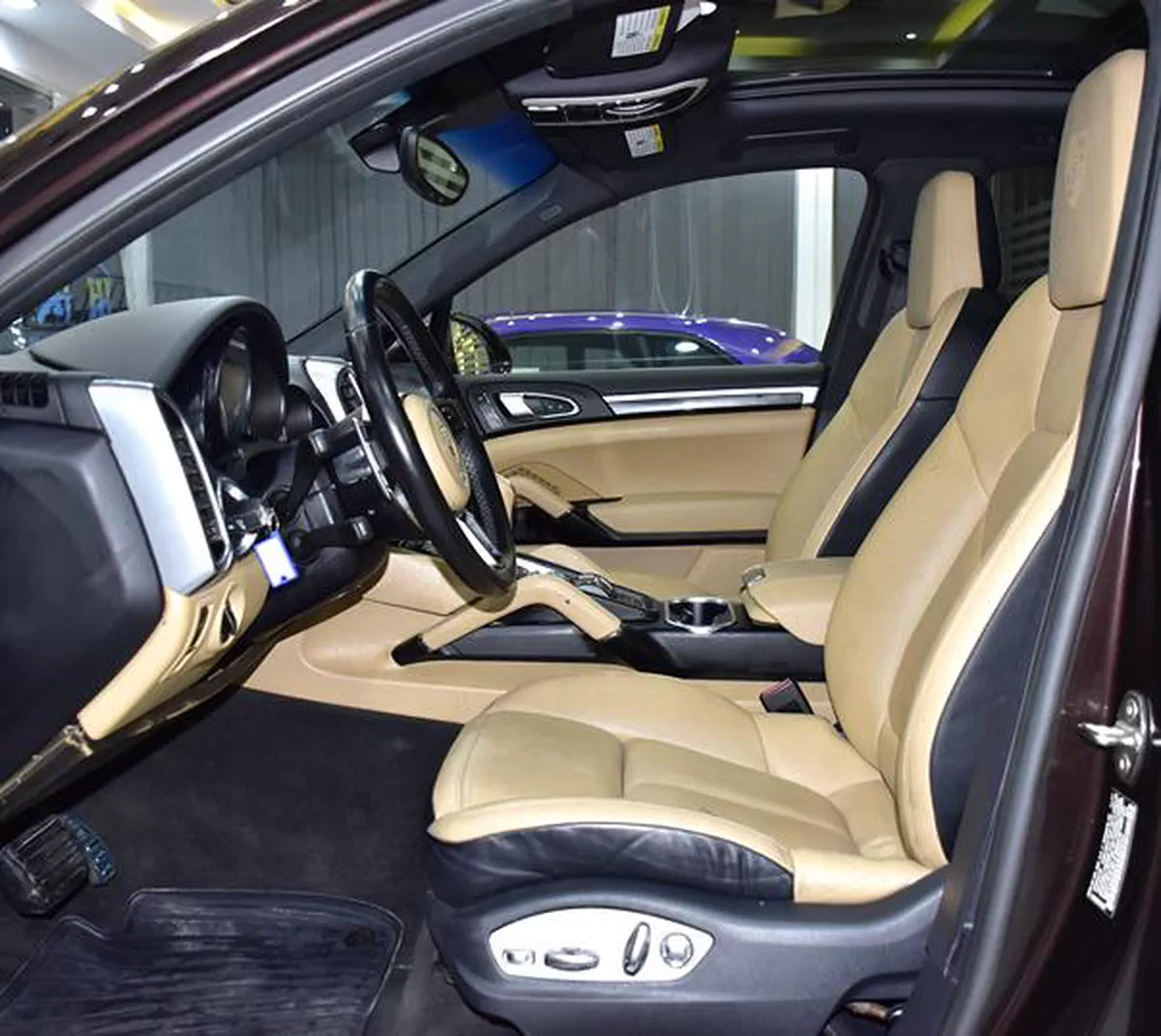 Porsche Cayenne ( 2018 Model ) in Brown Color American Specs-1-1