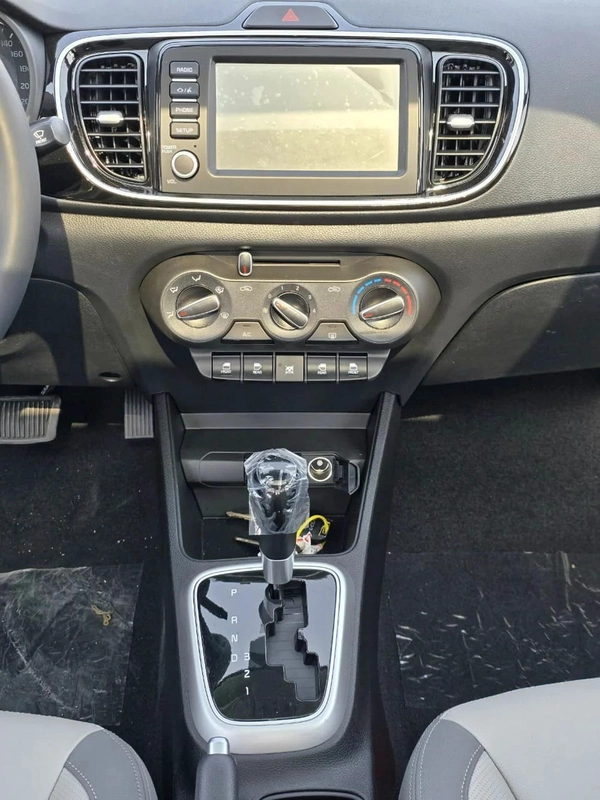 Kia Pegas