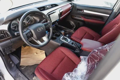Toyota Hilux Double Cab GLXS-V 2.8 dsl 2026 GCC Specs-7