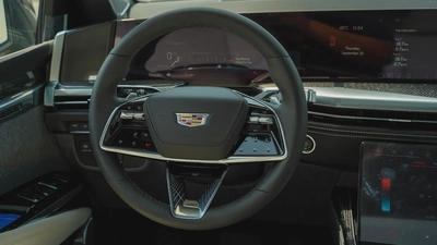 Cadillac Escalade-V | 2026 | GCC Specs | Petrol | 6.2L Supercharged V8 | 682 HP | AWD-12