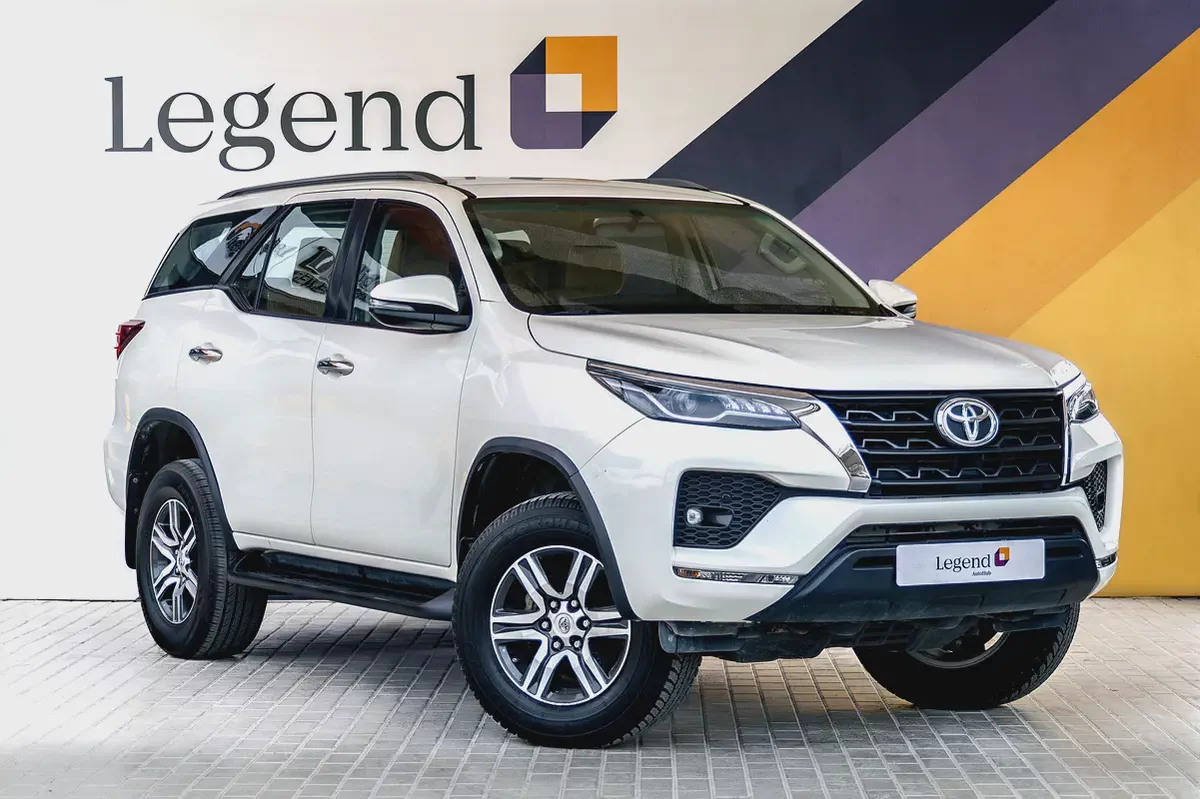 2022 Toyota Fortuner GXR 4.0L l AED 1,640 Monthly l 3 Months Warranty | Free Courtesy Car Included