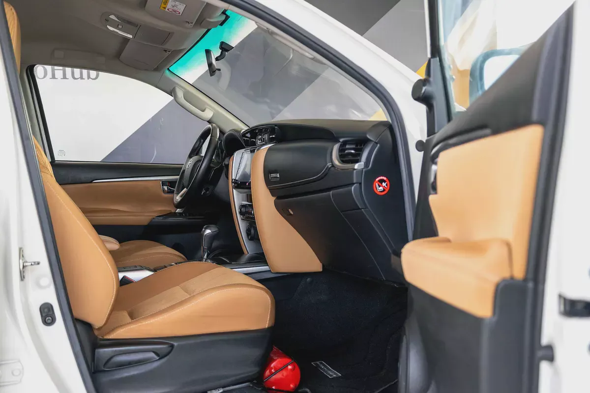 2022 Toyota Fortuner GXR 4.0L l AED 1,640 Monthly l 3 Months Warranty | Free Courtesy Car Included-19-19