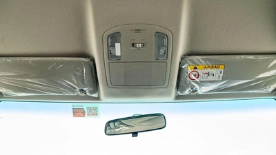 Toyota Hilux GLX MID OPTION PETROL 2.7 AT-17