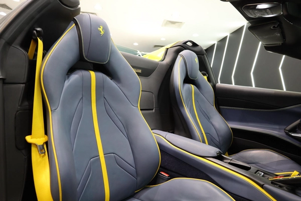 Ferrari 812 GTS 2023