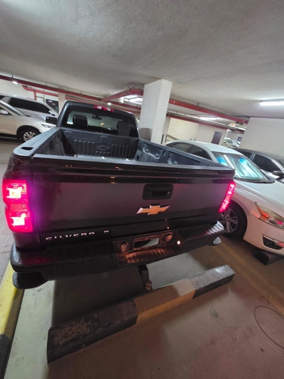 Chevrolet Silverado -0