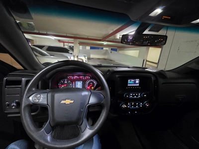 Chevrolet Silverado -1