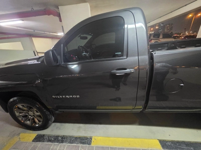 Chevrolet Silverado -8