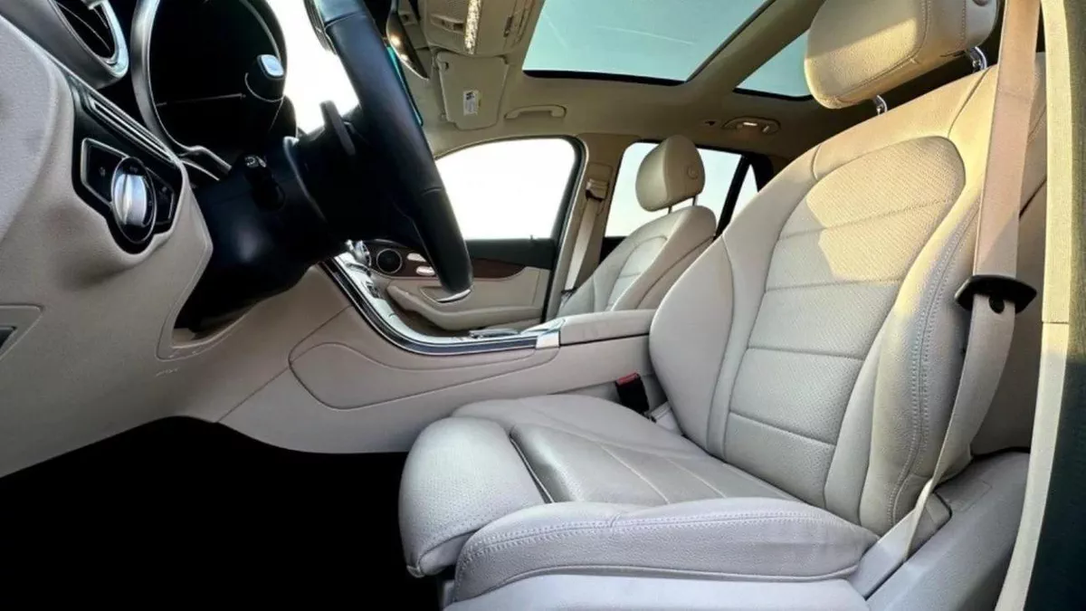 Mercedes Benz GLC 300 STANDARD Premium-5-5