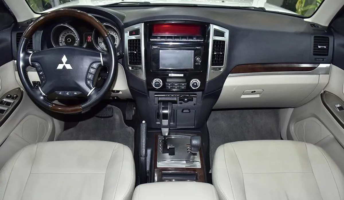 Mitsubishi Pajero GLS ( 2020 Model ) in White Color GCC Specs-11-11