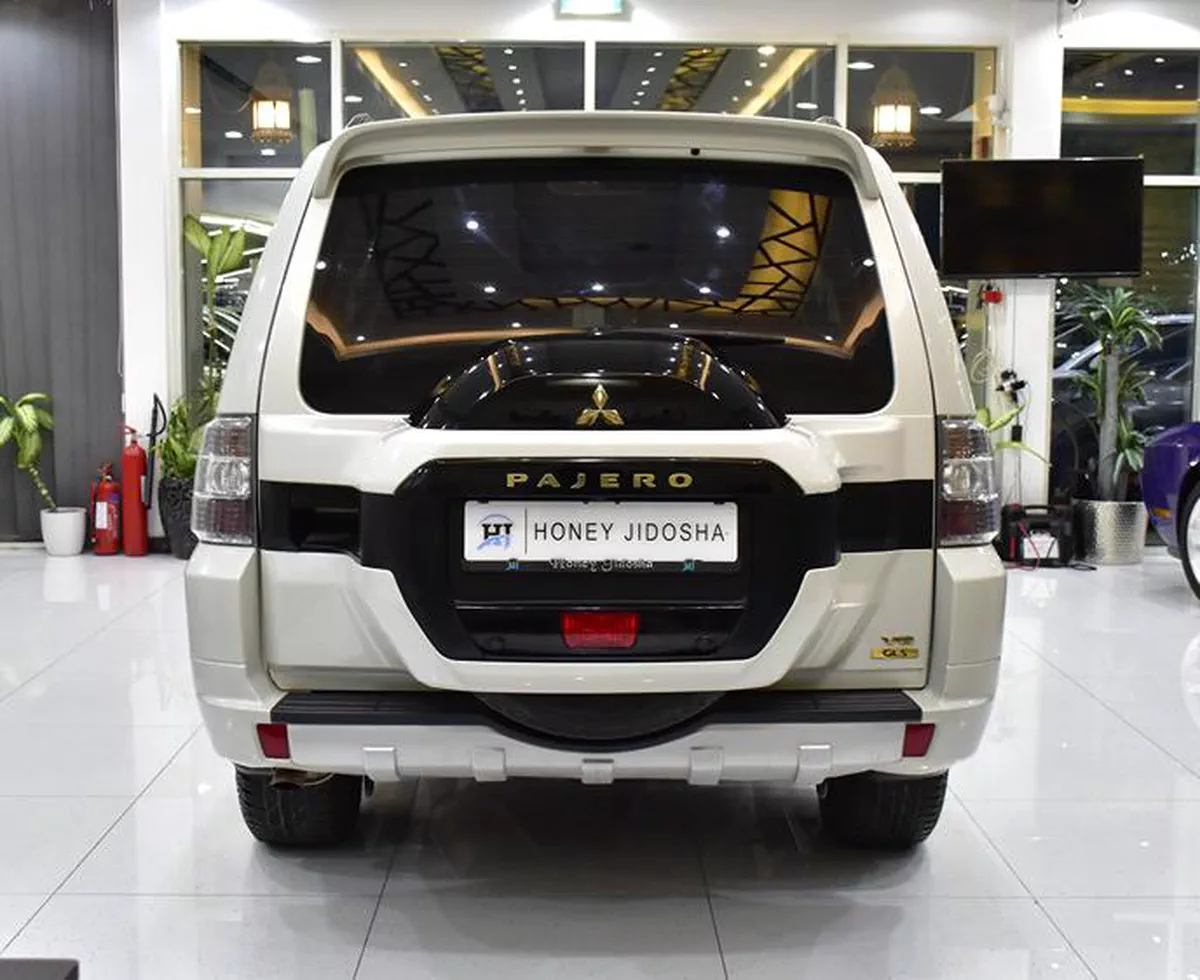 Mitsubishi Pajero GLS ( 2020 Model ) in White Color GCC Specs-4-4