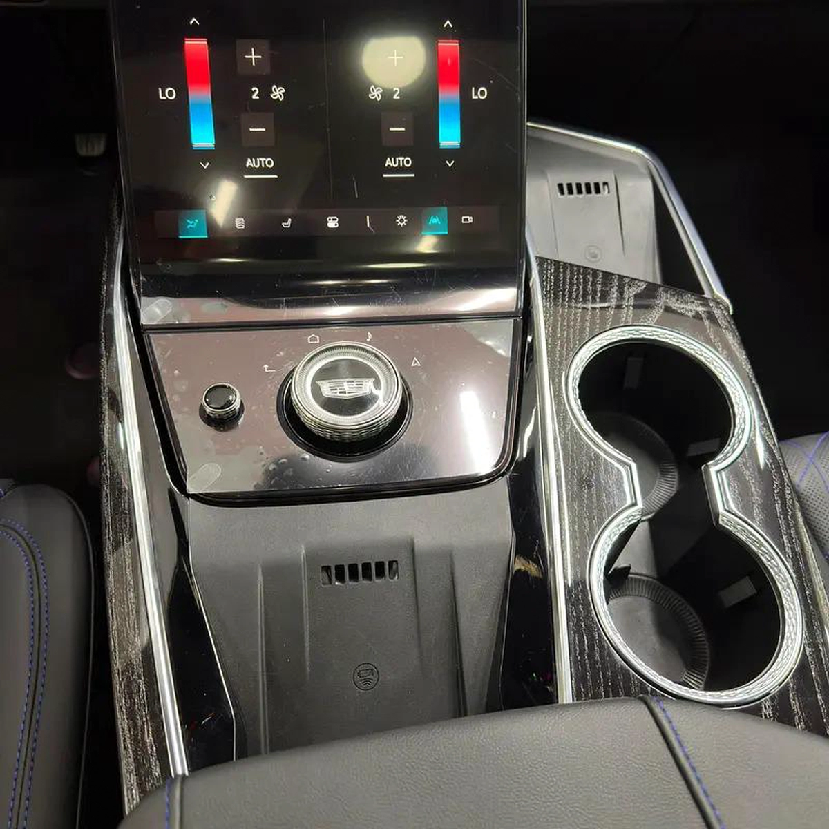 2026 Cadillac Escalade IQL - 1000E4-16-16