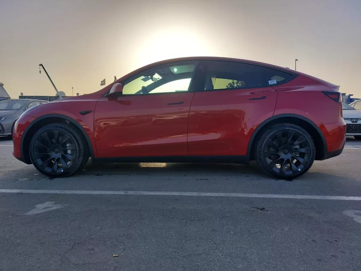 New 2024 Tesla Model Y-3-3
