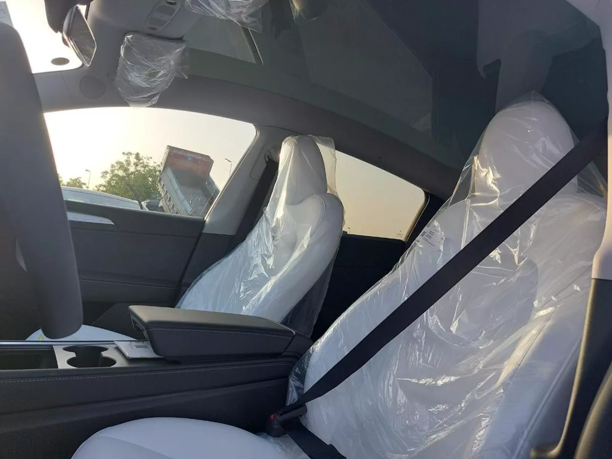 New 2024 Tesla Model Y-4-4