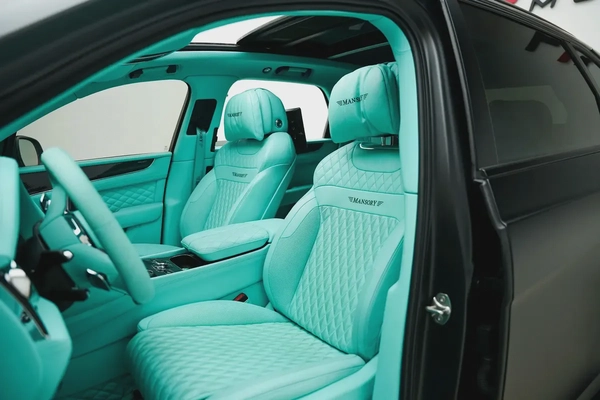 2023 BENTLEY BENTAYGA MANSORY P750