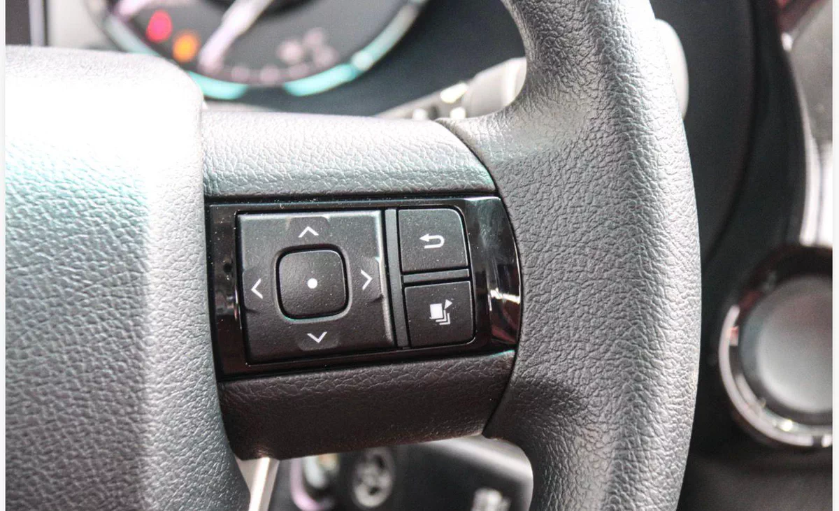 Toyota Hilux 2.7L Petrol Double Cab Full Option 2026 – Full Option-3-3