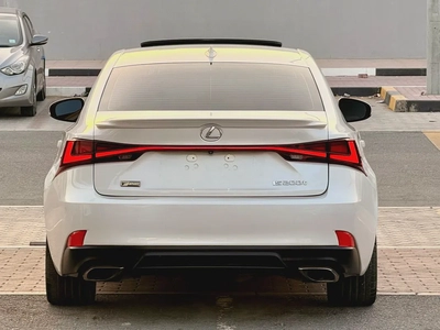 Lexus IS 200t 2017 - American Specs - Turbocharged Luxury Sedan-5