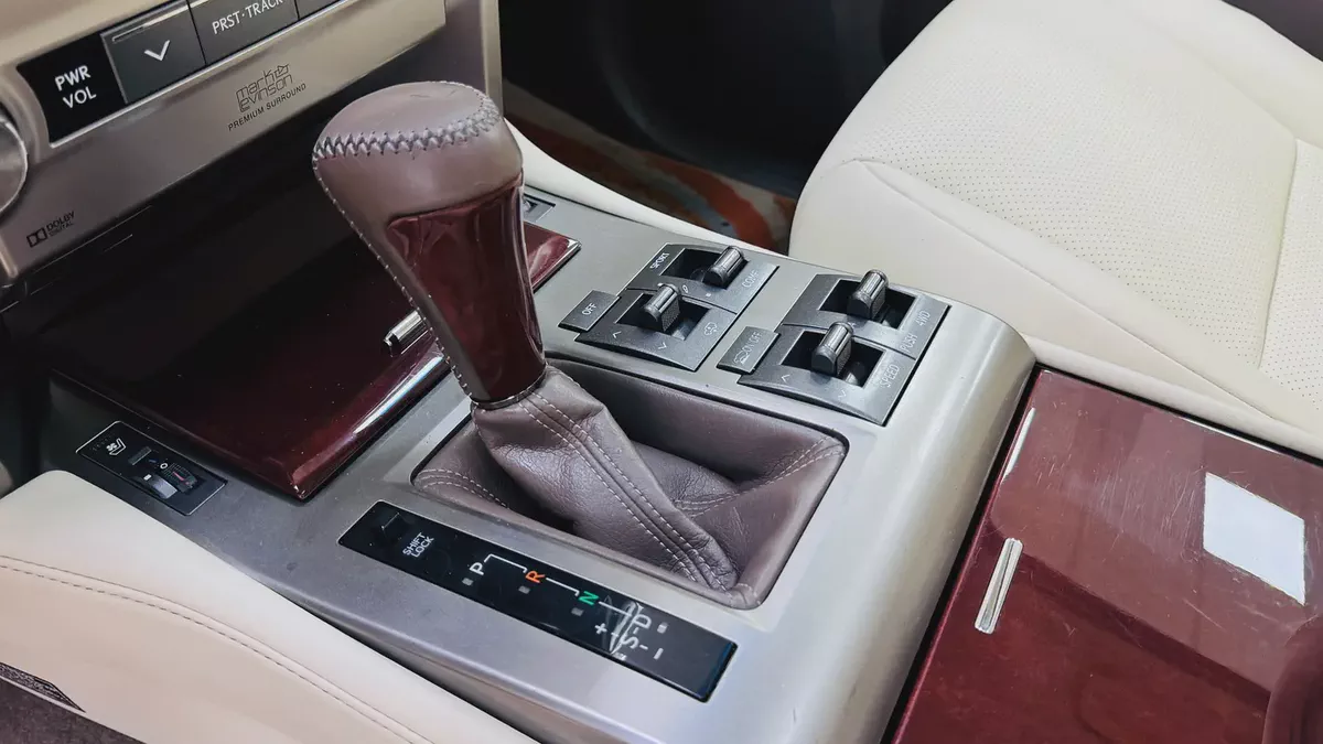 2014 Lexus GX 460 Platinum GCC Specs OrignalPaint Full Option-12-12