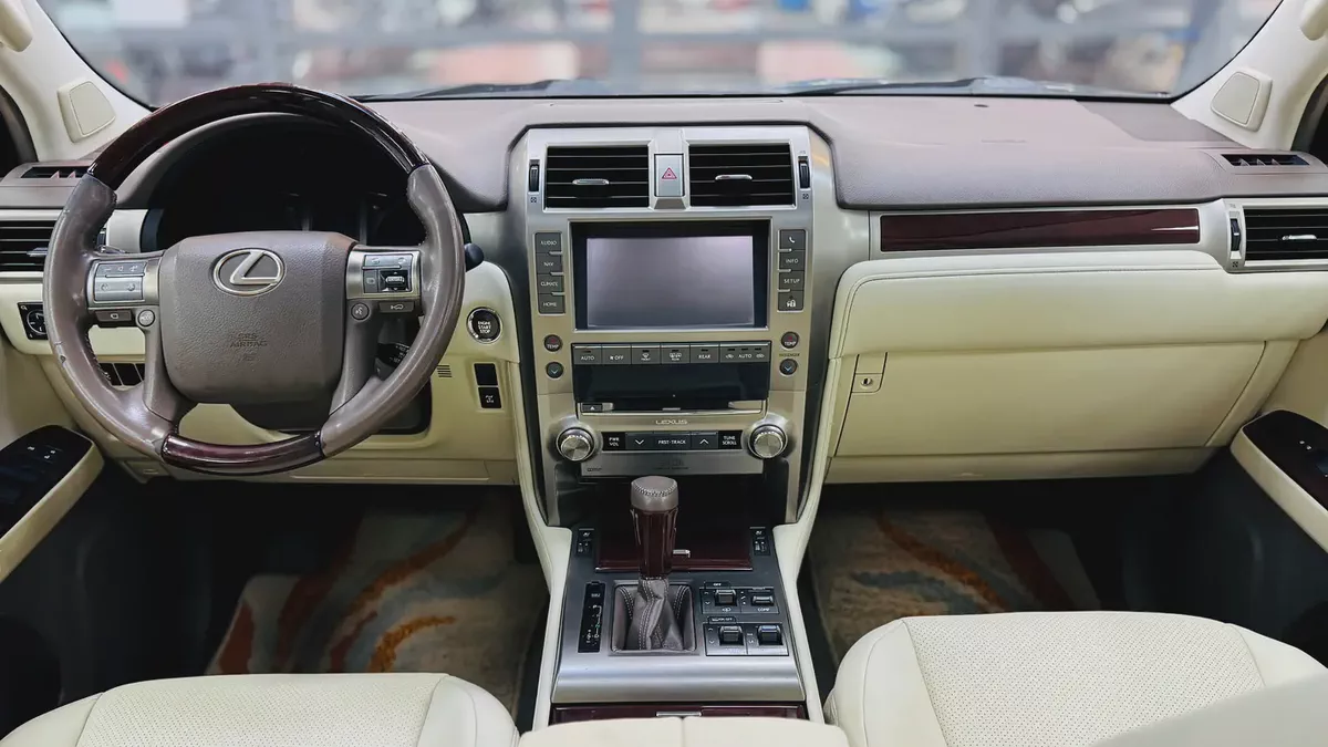 2014 Lexus GX 460 Platinum GCC Specs OrignalPaint Full Option-7-7