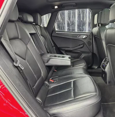 Porsche Macan 2021 | GCC | Well Maintained | Al Naboodah Full Service History-17