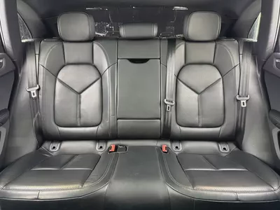 Porsche Macan 2021 | GCC | Well Maintained | Al Naboodah Full Service History-18