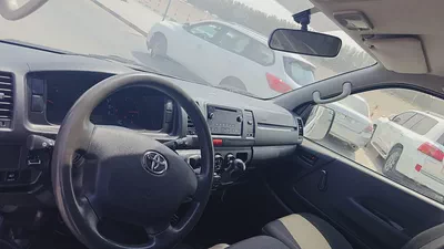 Toyota Hiace GL 2022 | GCC Specs | Pristine Condition-14