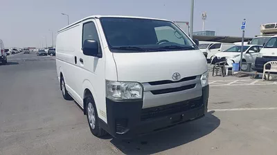 Toyota Hiace GL 2022 | GCC Specs | Pristine Condition-4