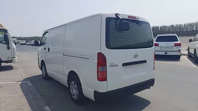 Toyota Hiace GL 2022 | GCC Specs | Pristine Condition-8