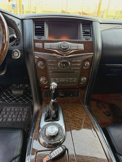 Infiniti QX80 Standard 2016 - GCC Specs - Well Maintained-12