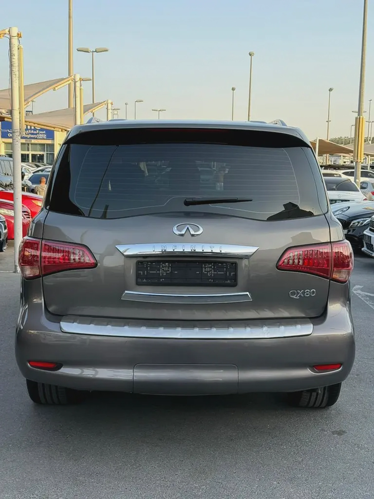 Infiniti QX80 Standard 2016 - GCC Specs - Well Maintained-8-8