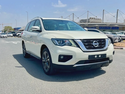 2019 Nissan Pathfinder LE - GCC Specs - Excellent Condition-2
