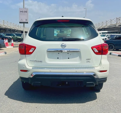 2019 Nissan Pathfinder LE - GCC Specs - Excellent Condition-4