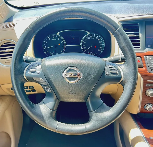 2019 Nissan Pathfinder LE - GCC Specs - Excellent Condition