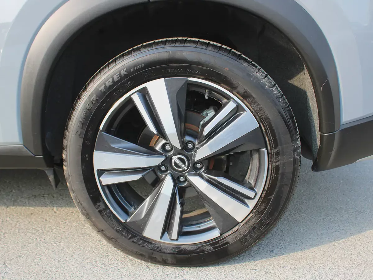 Nissan X-Trail GCC 2023 full option orginal paint-15-15